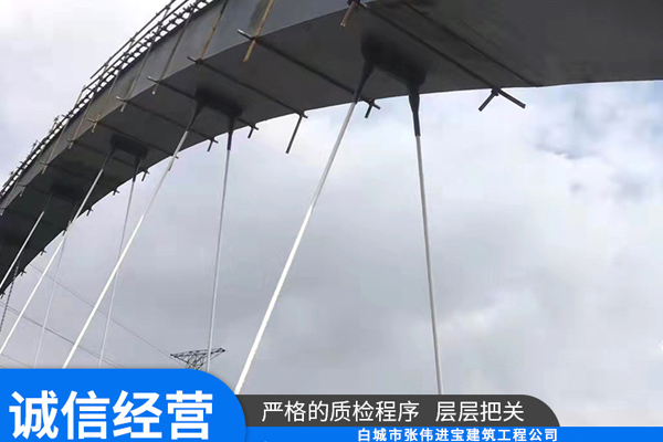 白城幕墻網(wǎng)架鋼構(gòu)安裝牢記以下幾點，張偉進寶準沒錯！